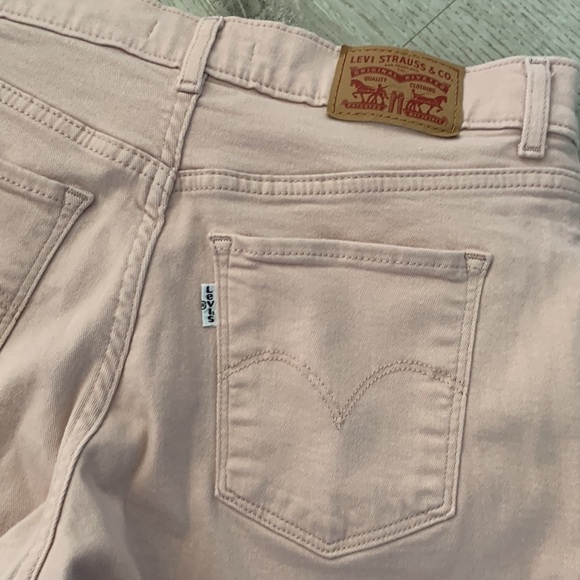 Levi’s light pink Bermuda shorts Size 28 denim stretchy‎ - Picture 13 of 14